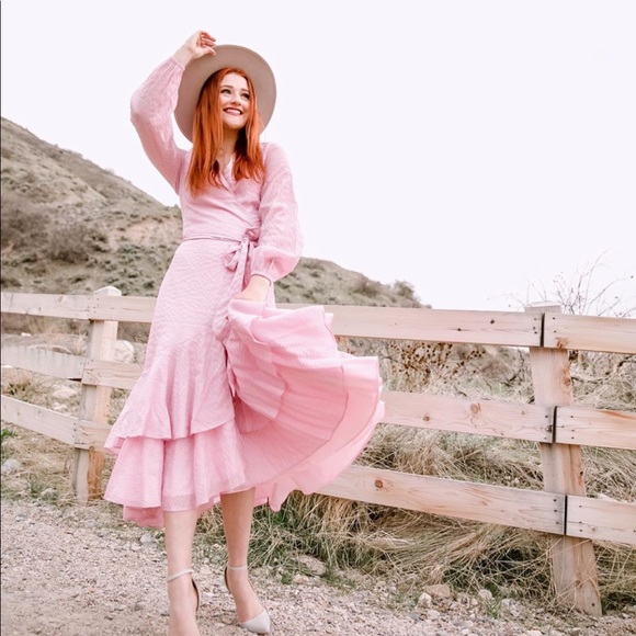 Rachel Parcell Seersucker long sleeve wrap dress - Picture 3 of 11